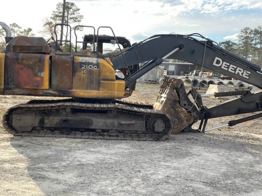 Auction John Deere Excavator Cag