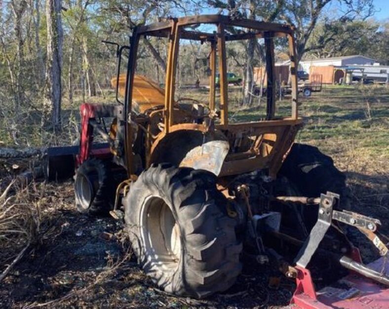 [Auction]: 2018 Mahindra 2655 Tractor - CAG