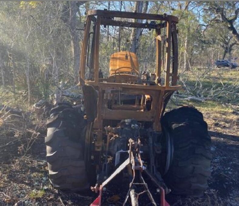 [Auction]: 2018 Mahindra 2655 Tractor - CAG