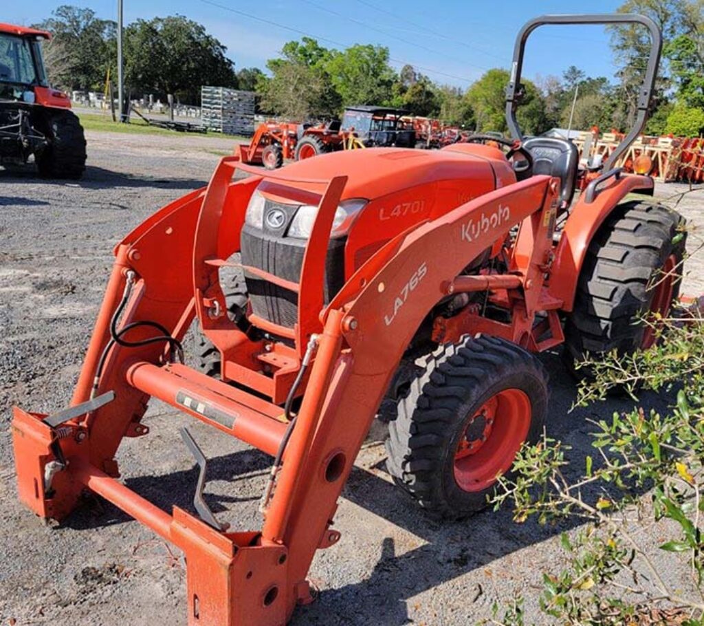 [Auction]: 2021 Kubota L4701 HST Tractor - CAG